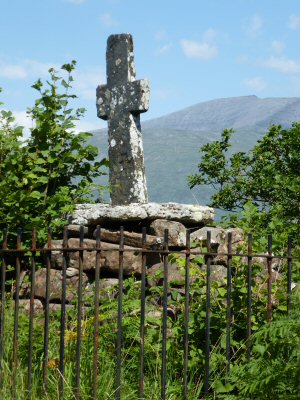 Beaton Cross